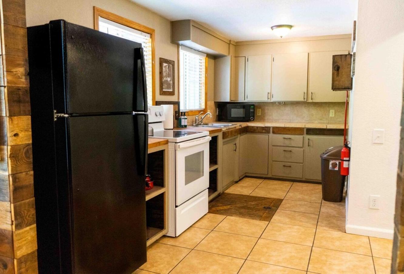 Miners Suite-Centrally Located In Shaver Lake Buitenkant foto