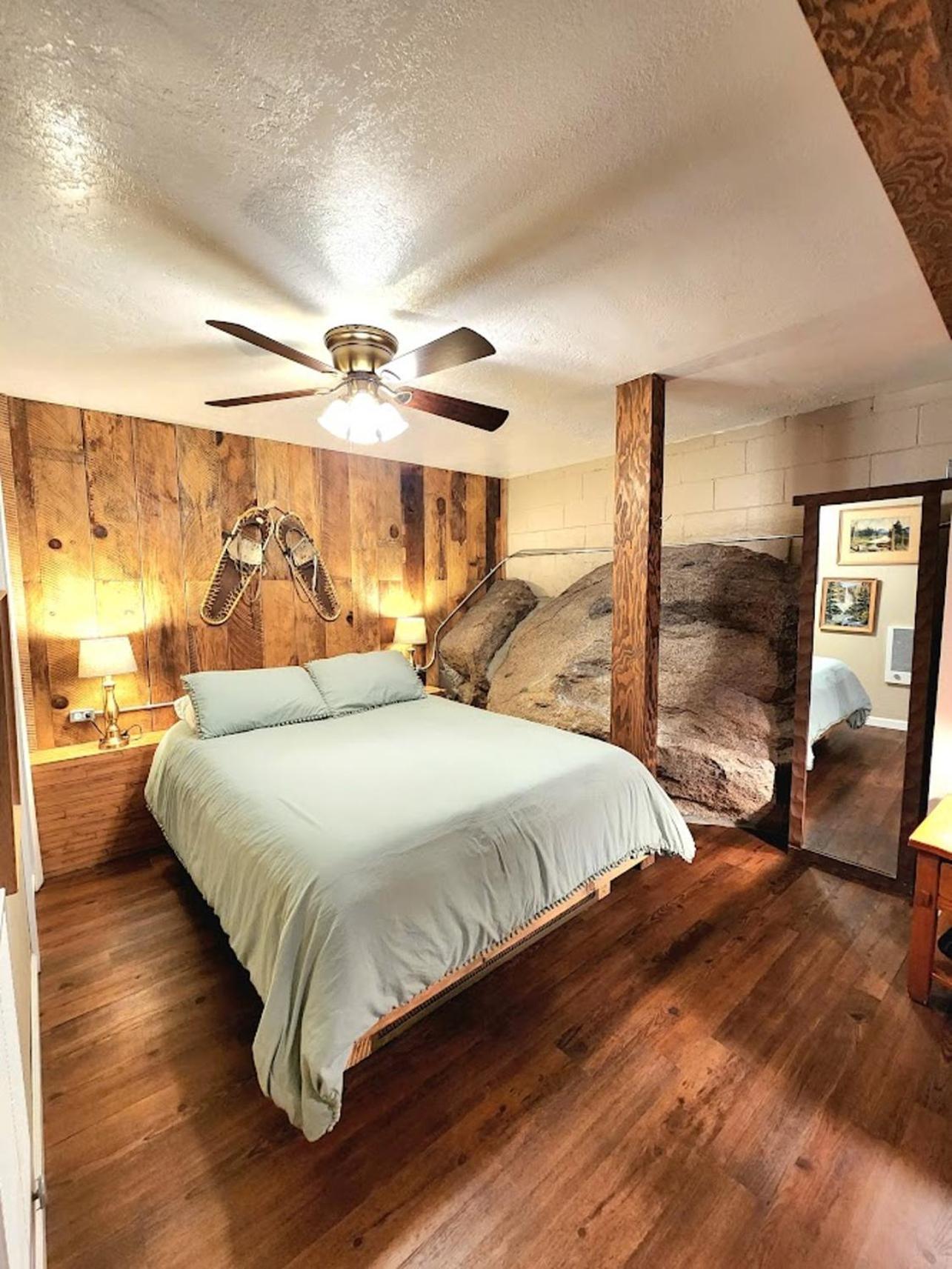 Miners Suite-Centrally Located In Shaver Lake Buitenkant foto