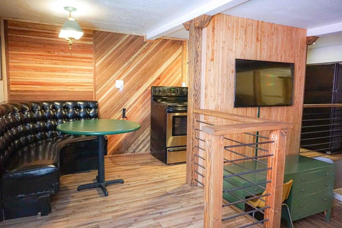 Miners Suite-Centrally Located In Shaver Lake Buitenkant foto