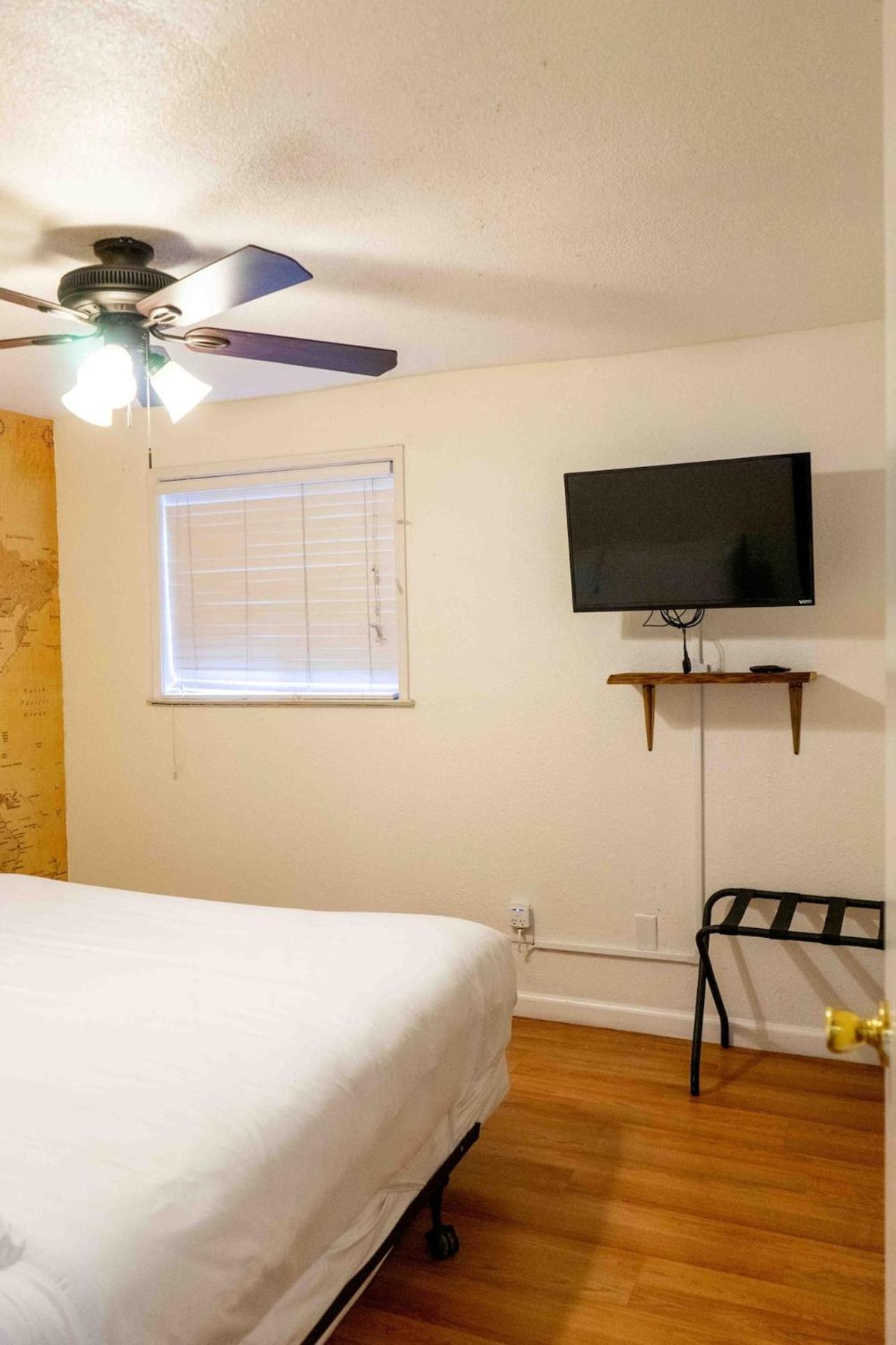 Miners Suite-Centrally Located In Shaver Lake Buitenkant foto